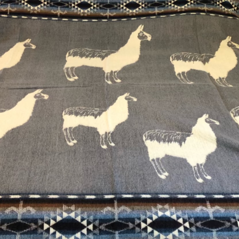 Alpaca Blanket Llama Queen