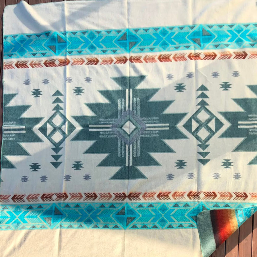 Alpaca Blanket Equinox Queen